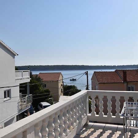 Apartament Banjol Exterior photo