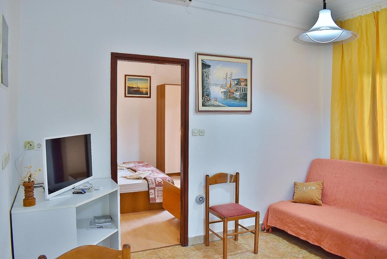 Apartament Banjol Exterior photo