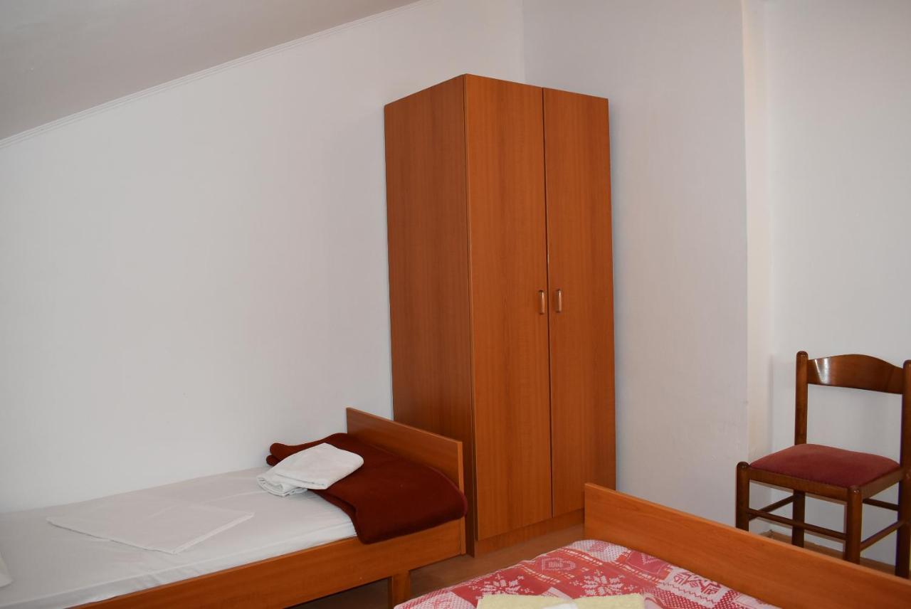 Apartament Banjol Exterior photo