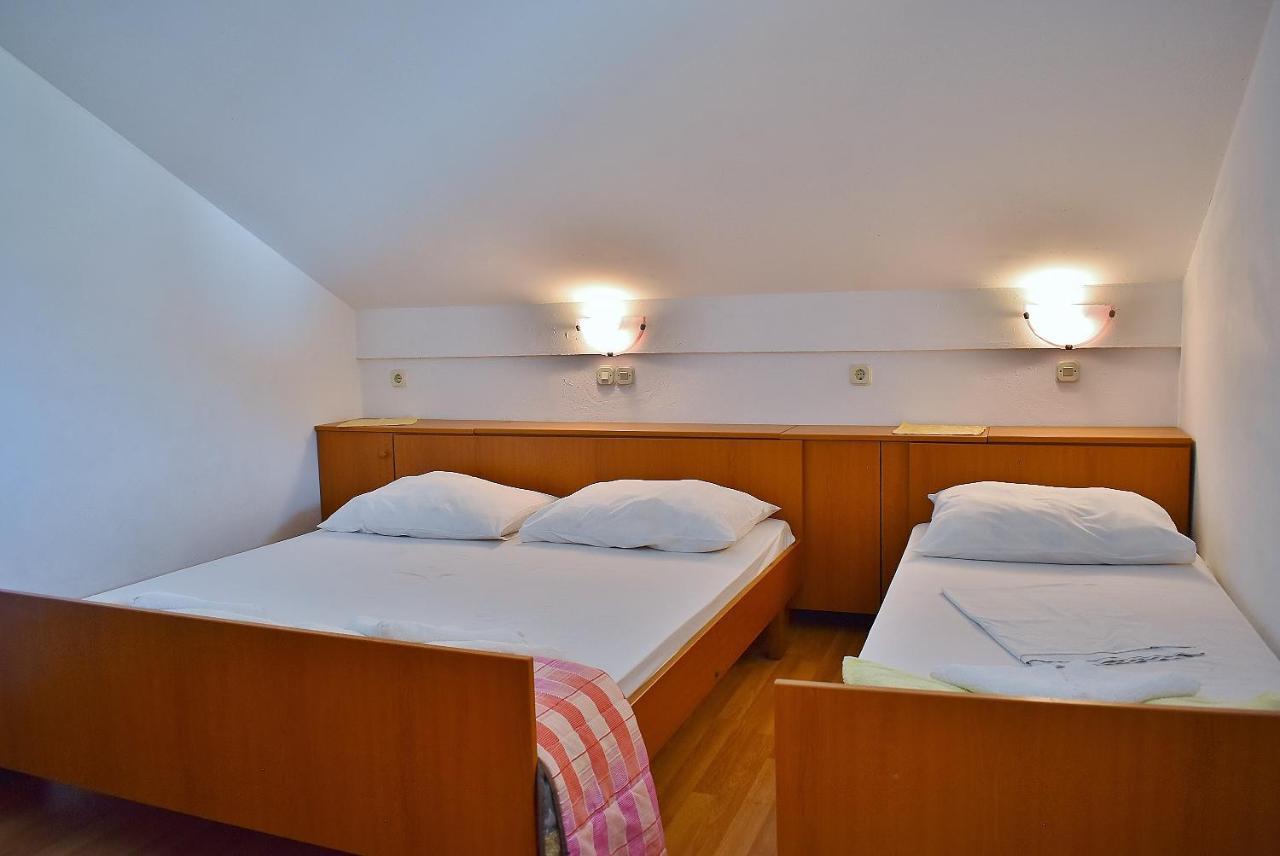 Apartament Banjol Exterior photo