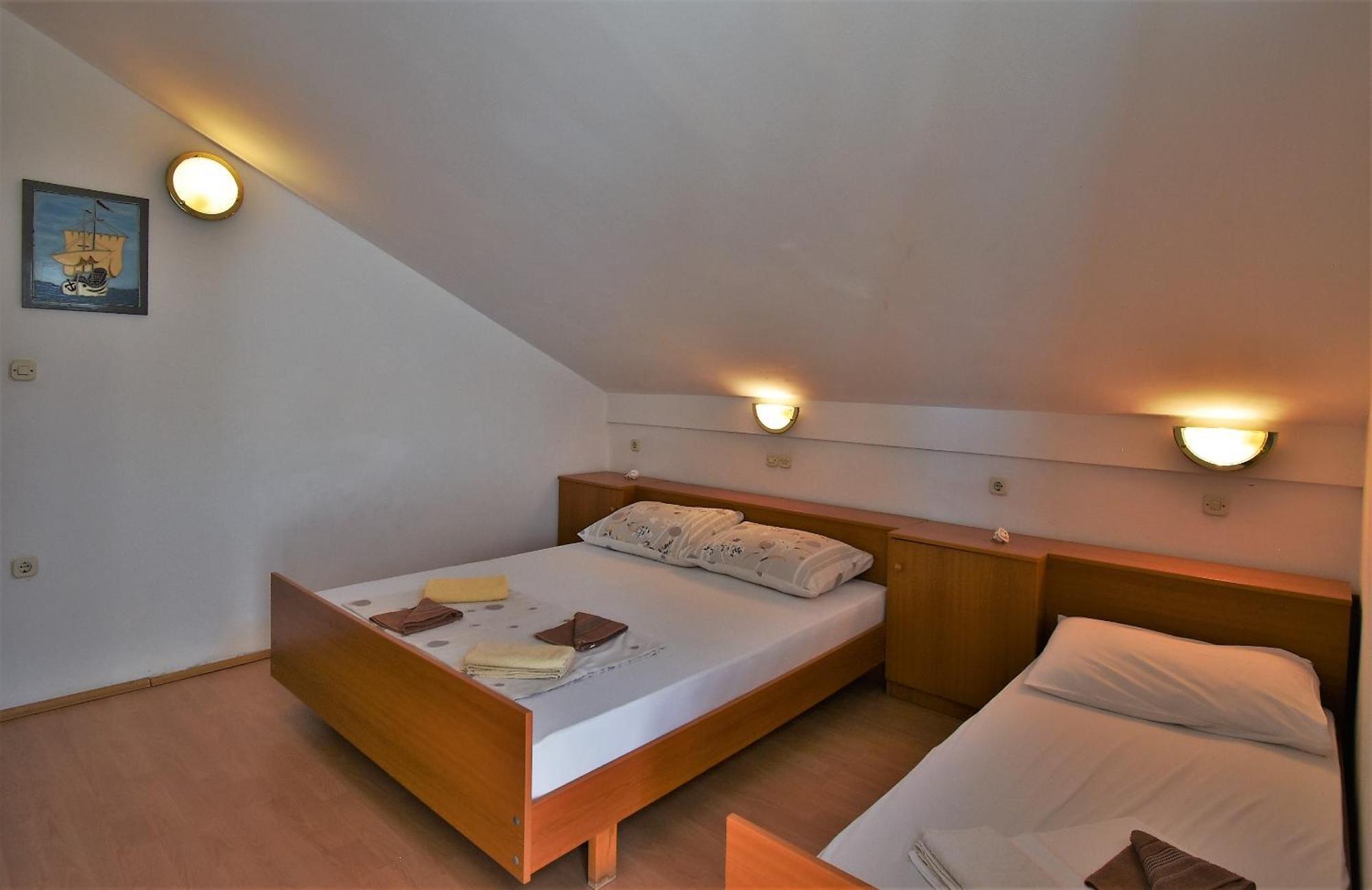 Apartament Banjol Exterior photo